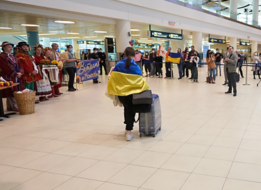 Канада запустит новую программу получения ПМЖ для украинцев