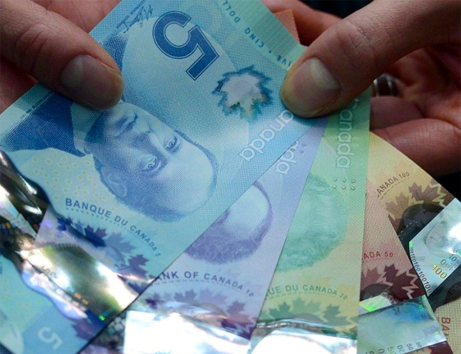 Канадские деньги они пластиковые. Бумажные купюры во сне к чему снится