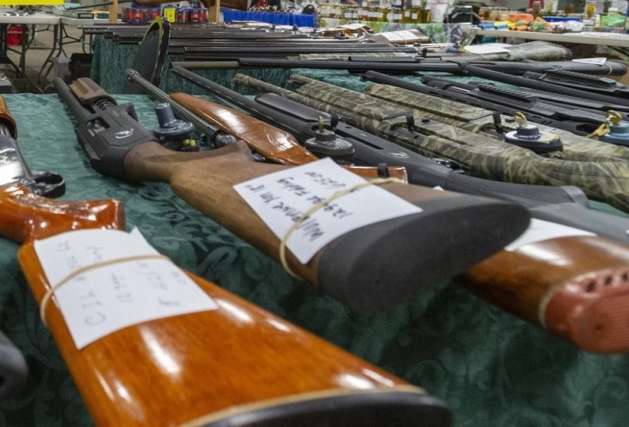 Программа выкупа оружия в Канаде: дорого и бесполезно