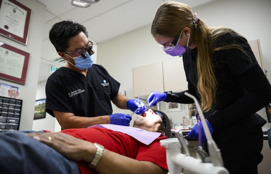 Бесплатная стоматология оказалась не совсем бесплатной: отчёт о Canadian Dental Care Plan